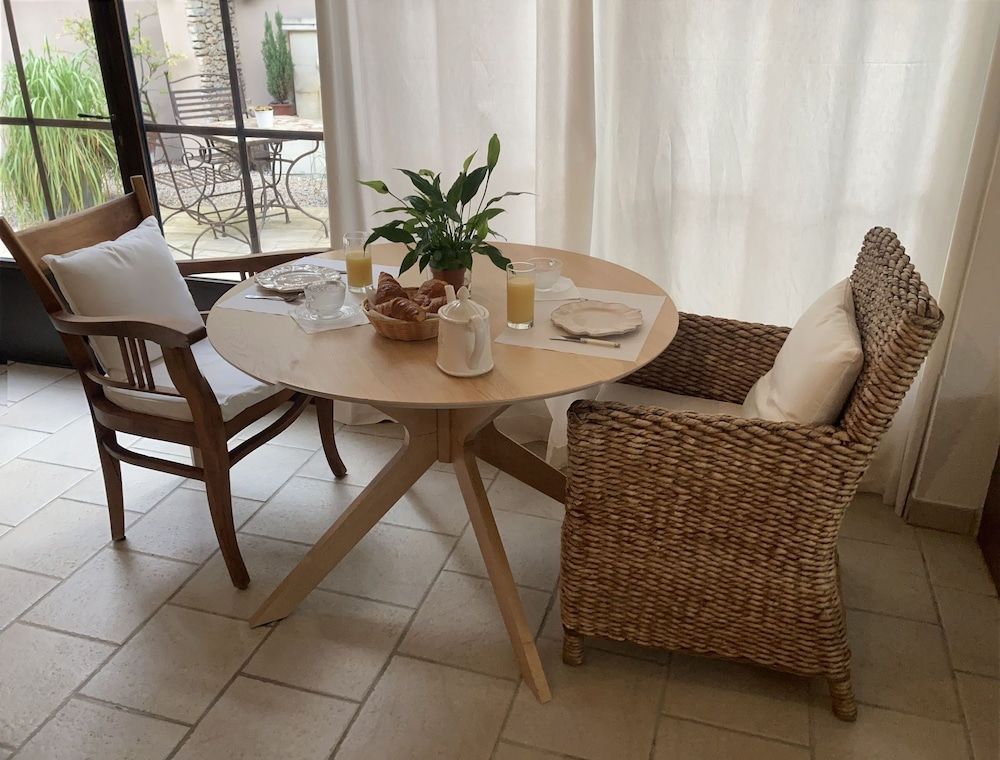 Clos des Lavandes - Chambres et Suites de charme climatisées-Luberon 2