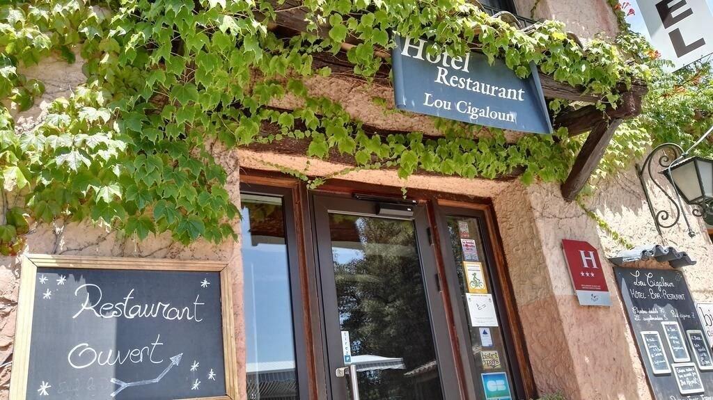 HOTEL 3 étoiles NN "LOU CIGALOUN" 2