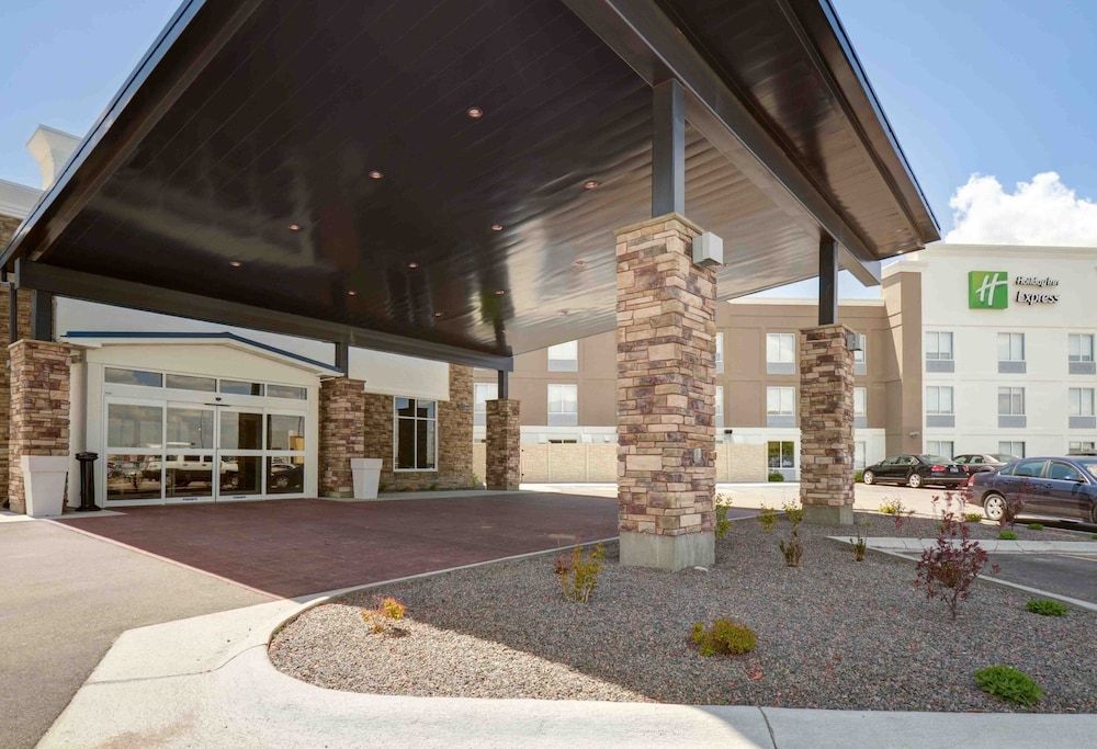 Holiday Inn Express & Suites NORTH PLATTE by IHG 1