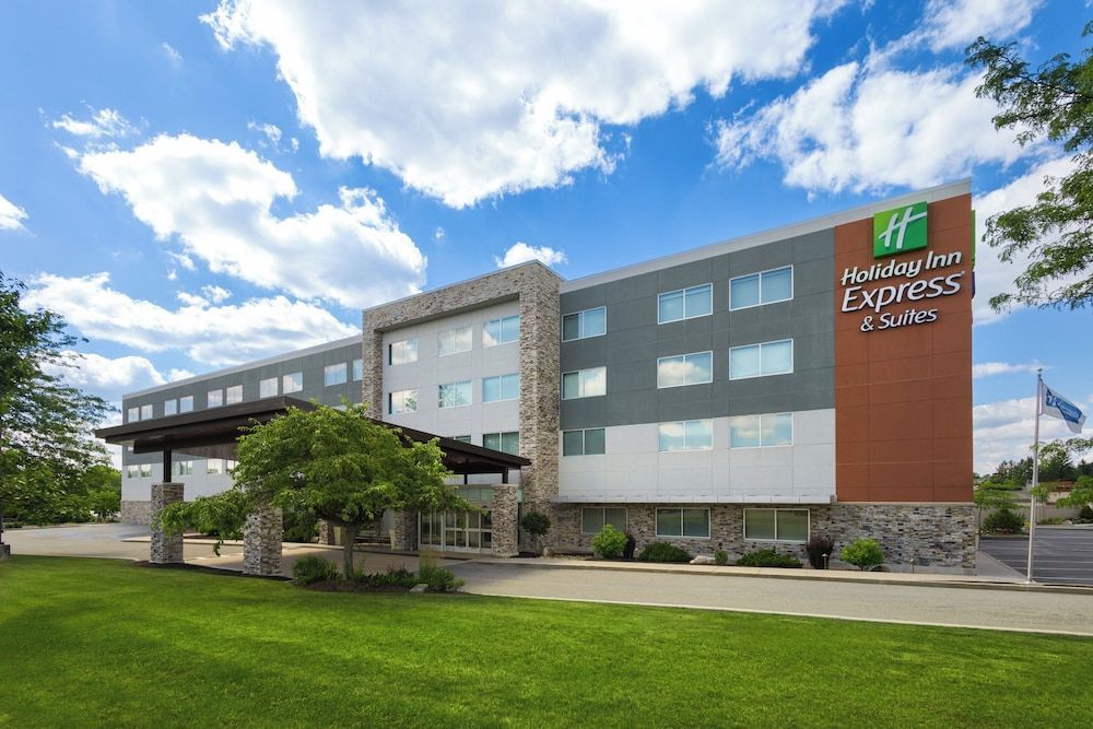 Holiday Inn Express & Suites JOHNSTOWN by IHG 1