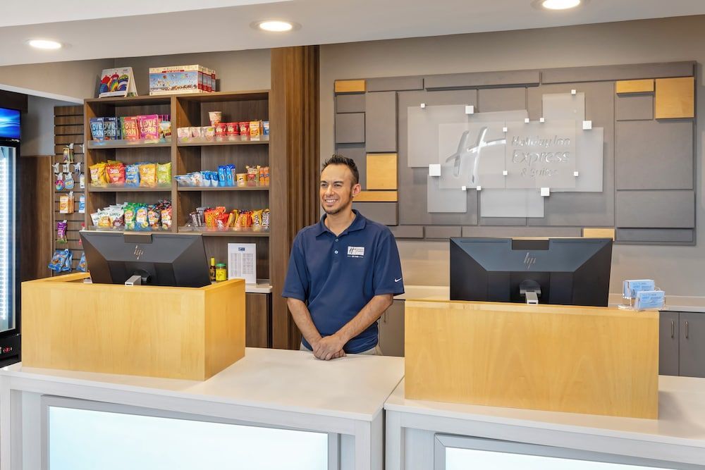 Holiday Inn Express & Suites ALBUQUERQUE-N. BALLOON FSTA PK by IHG 2