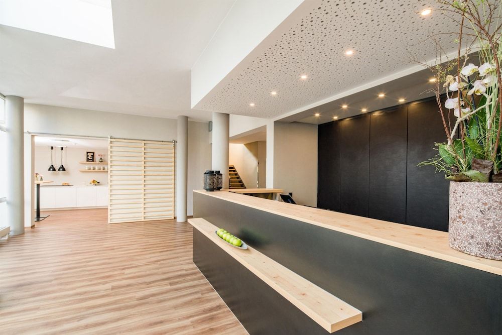 SCOTTY & EMILY Hotel Ulm 2