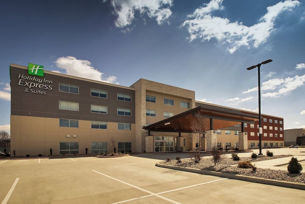 Holiday Inn Express & Suites MOUNT VERNON by IHG 1