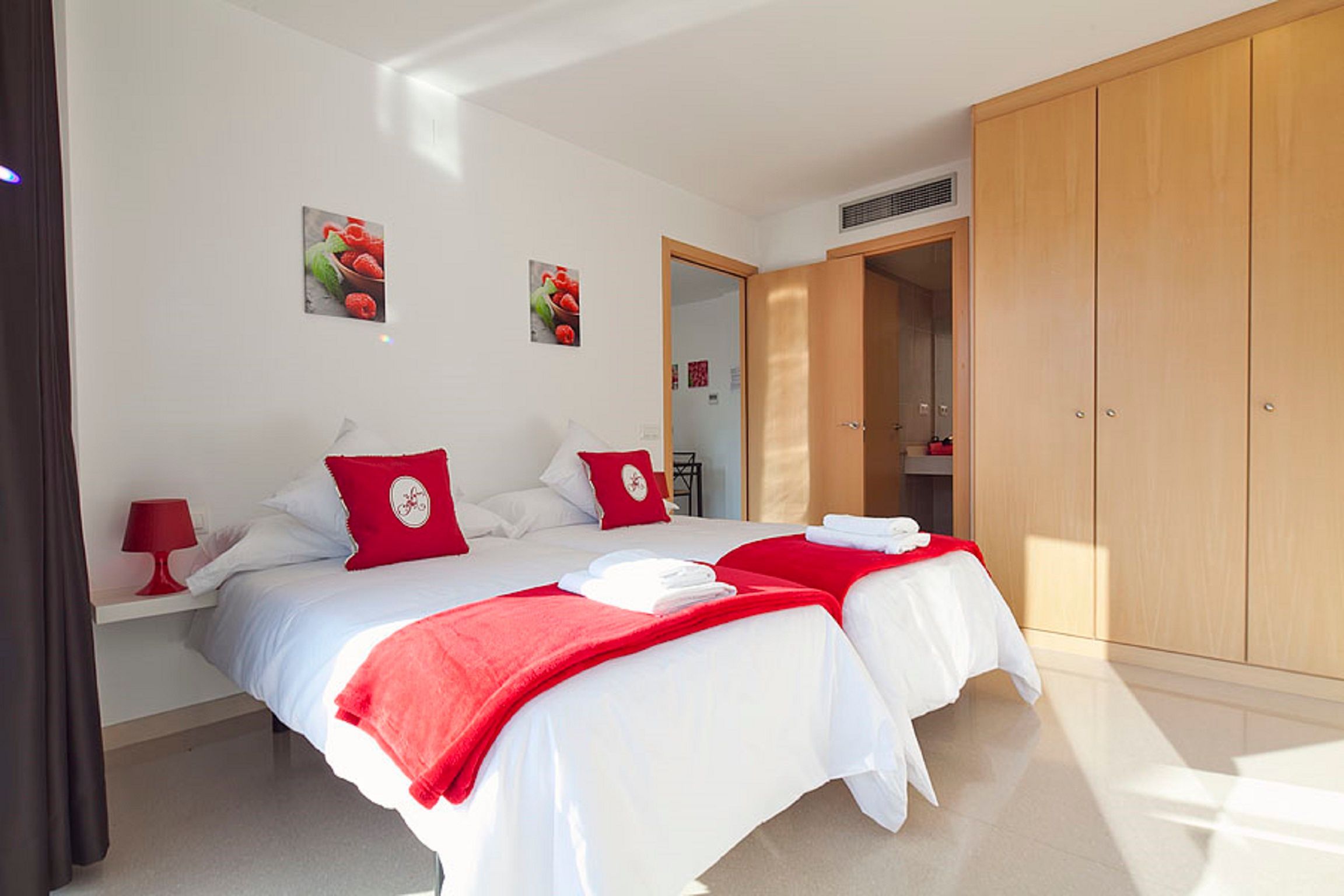 Charmsuites Nou Rambla 1