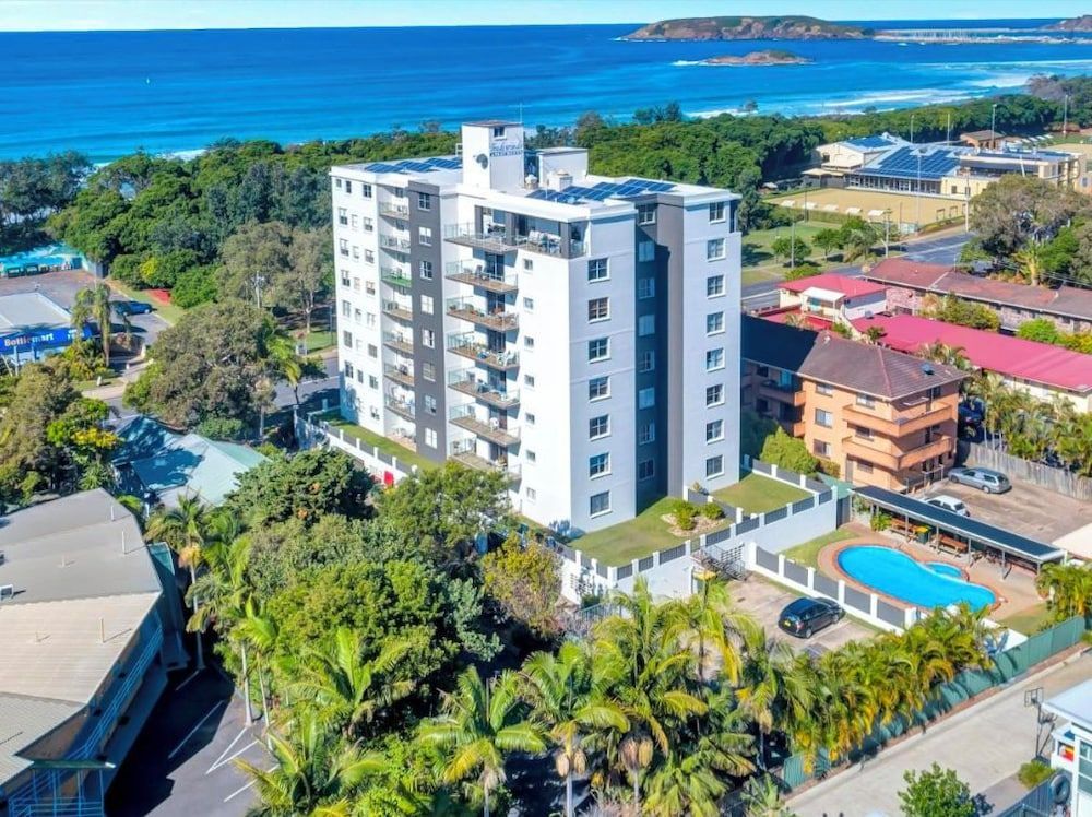 Tradewinds Apartments 1