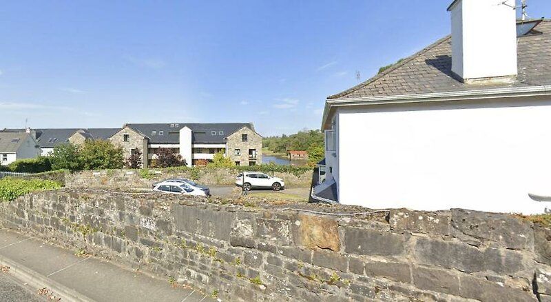 The Helm Apartments & Lodge B&B 1
