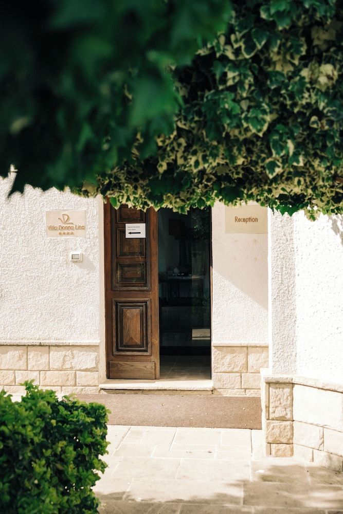 Leone de Castris Wine Hotel 2