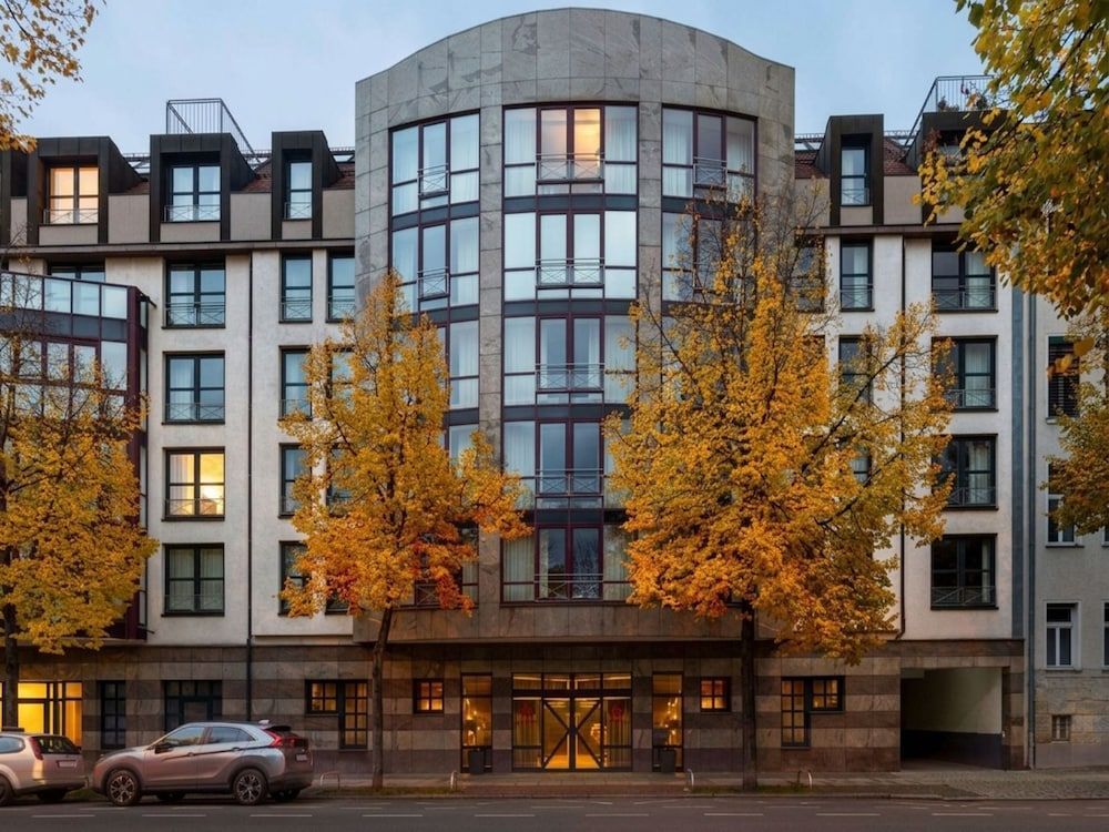 Sunday Hotel & Suites Leipzig 1