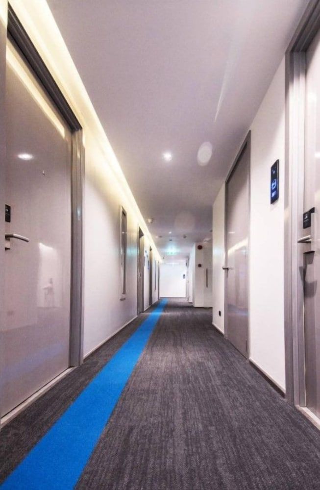 Sora Hotel Silom 2