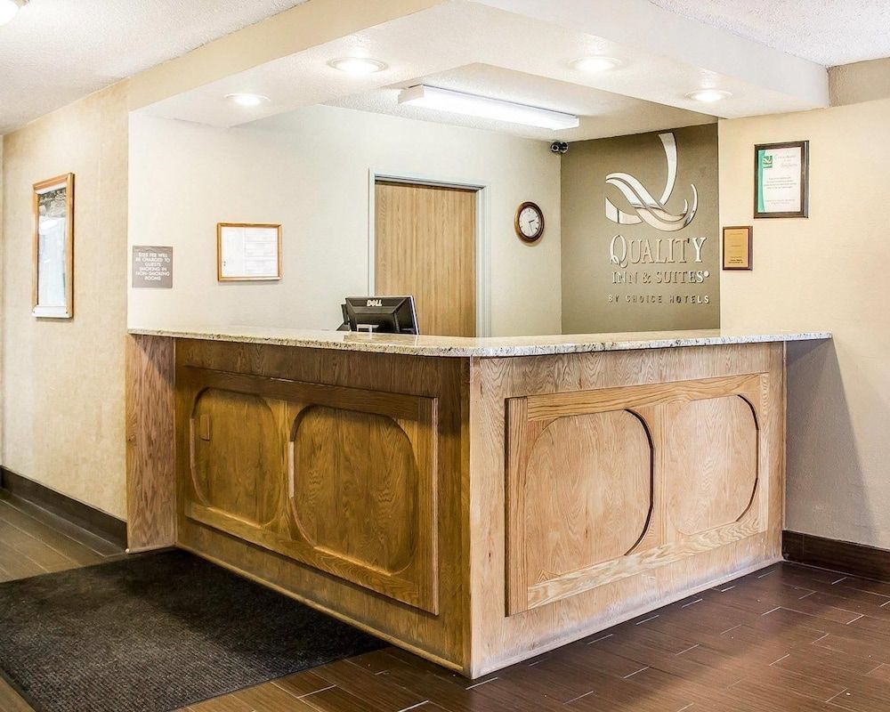 Quality Inn & Suites Sturgeon Bay 2
