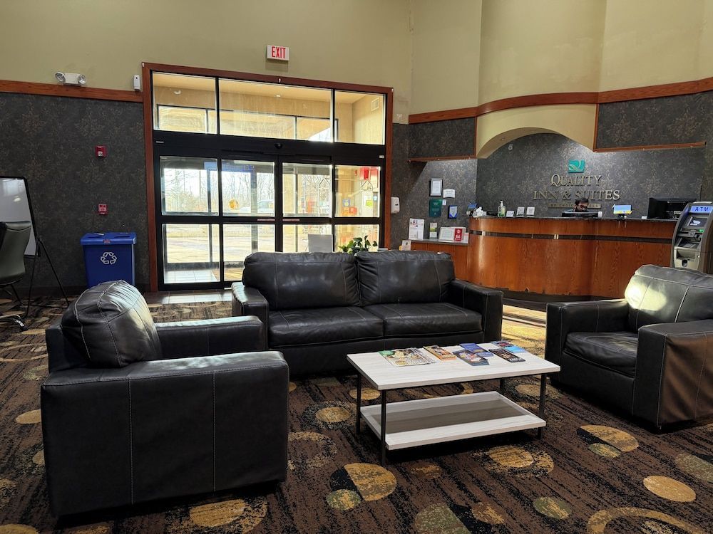 Quality Inn & Suites Hannibal West 2