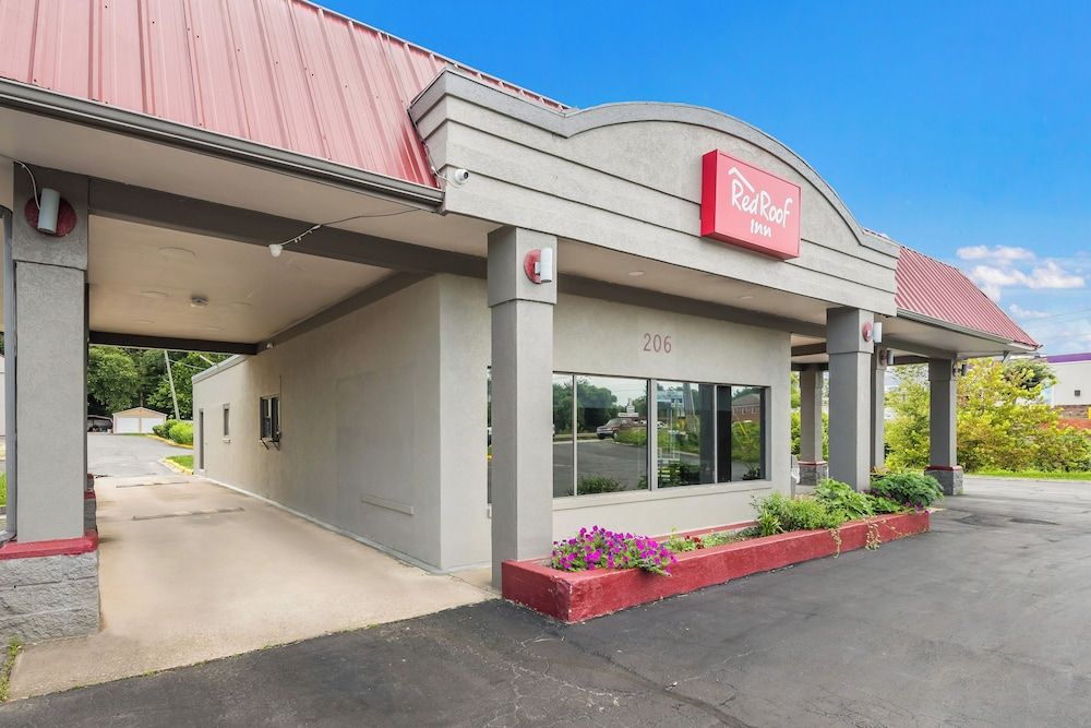 Red Roof Inn Lenoir 1