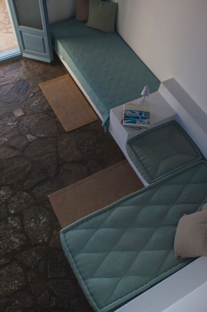 Oliaros Seaside Lodge 1