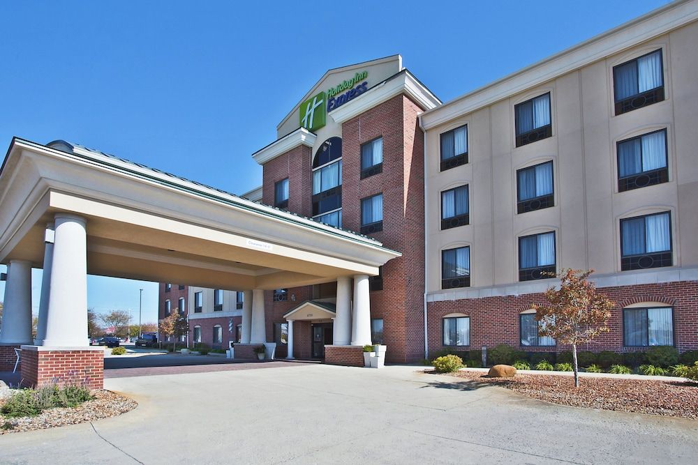 Holiday Inn Express & Suites ANDERSON by IHG 1