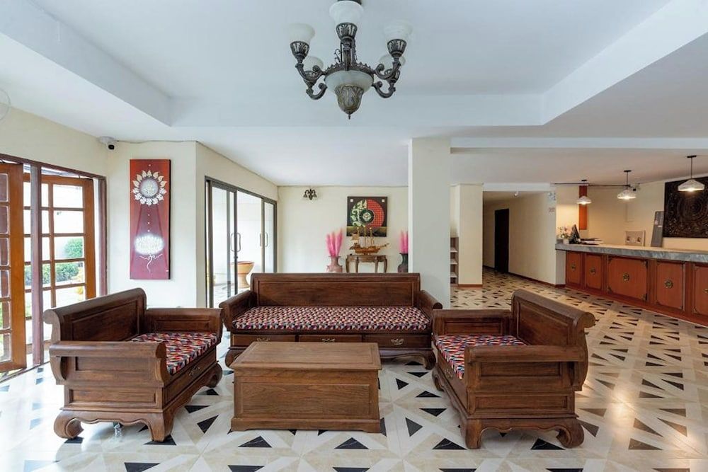 Hillside Resort 2