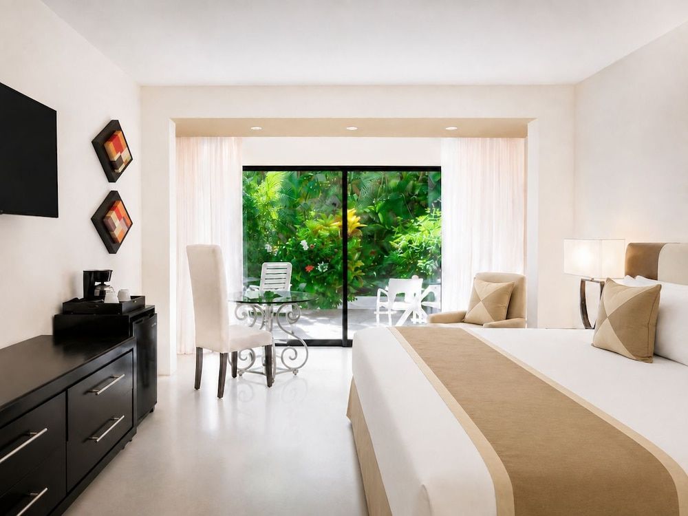 The Sens Riviera by Oasis 2