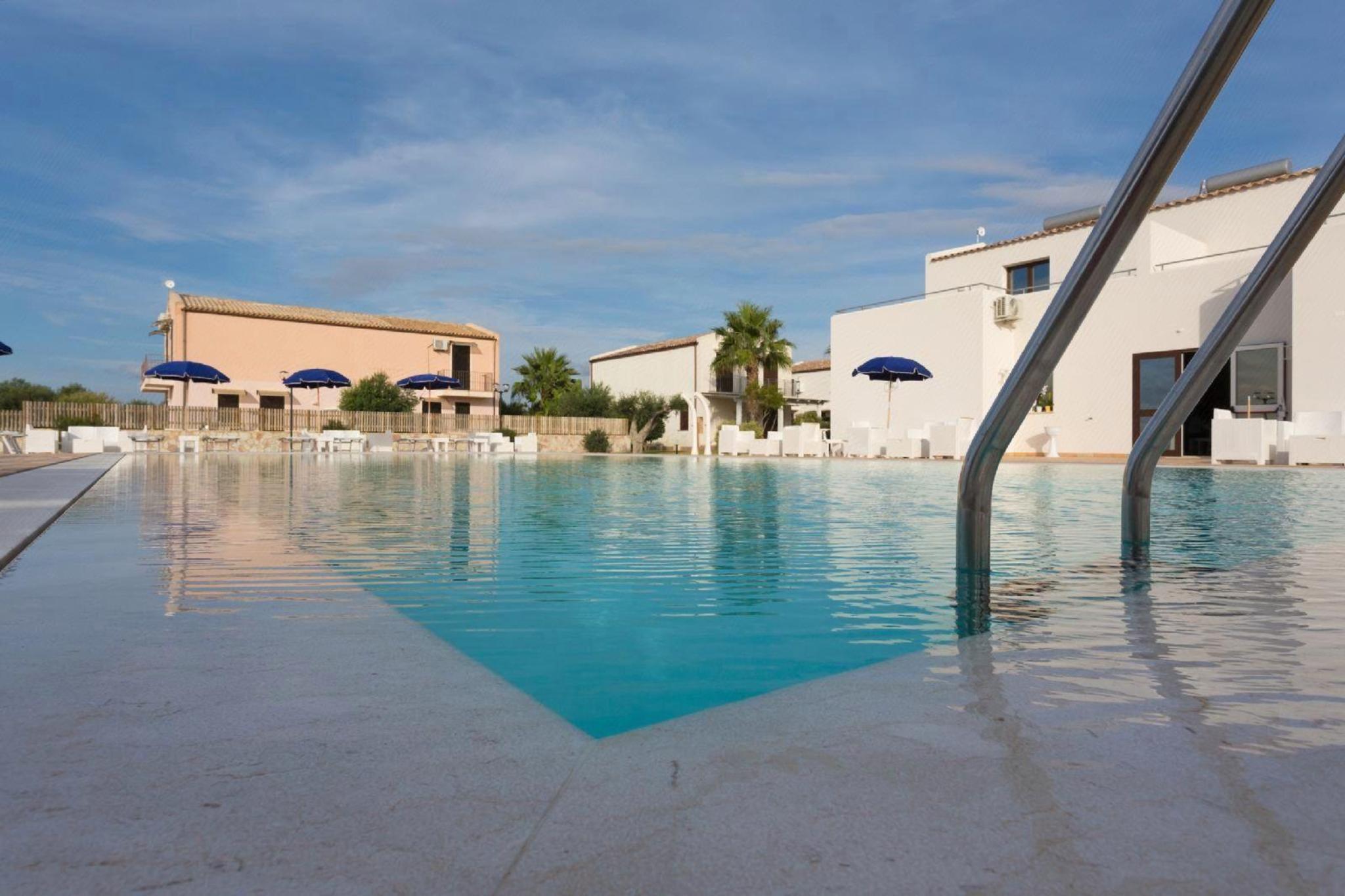 Oasi Guzzetta Hotel&Case Vacanze 2