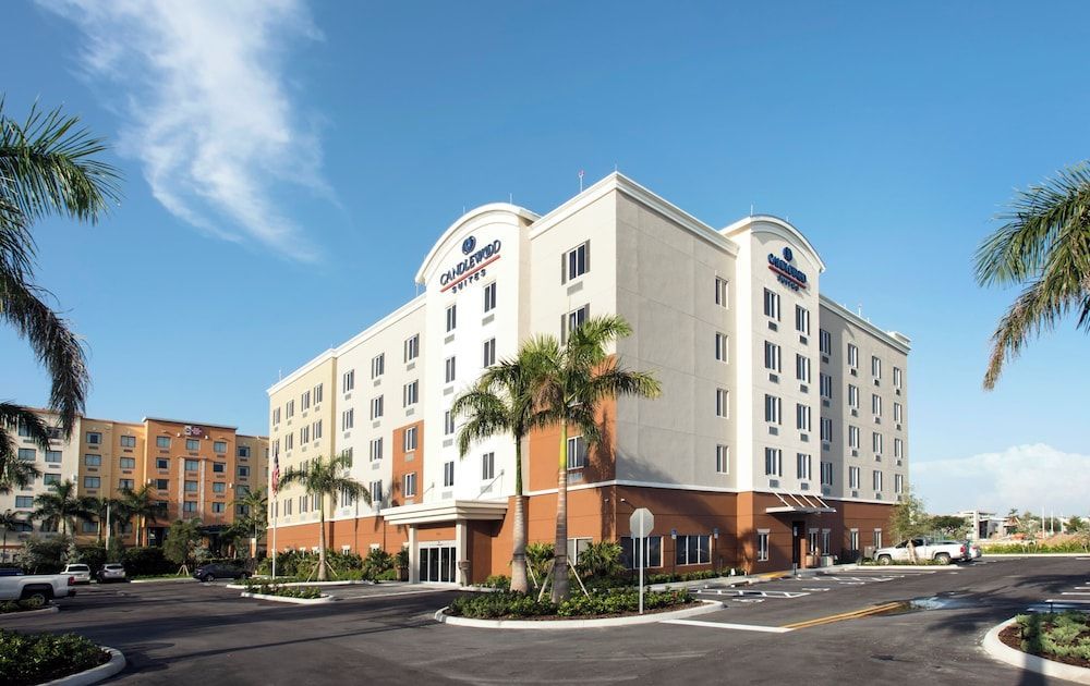 Candlewood Suites MIAMI EXEC AIRPORT - KENDALL by IHG 1