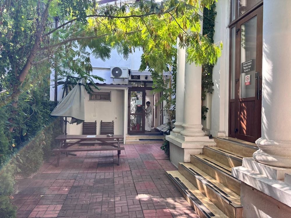 Piata Uniri Cozy Inn 1