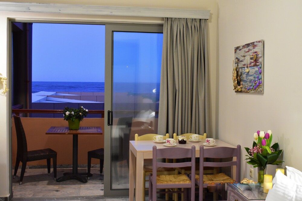 Ariadne Beach 1