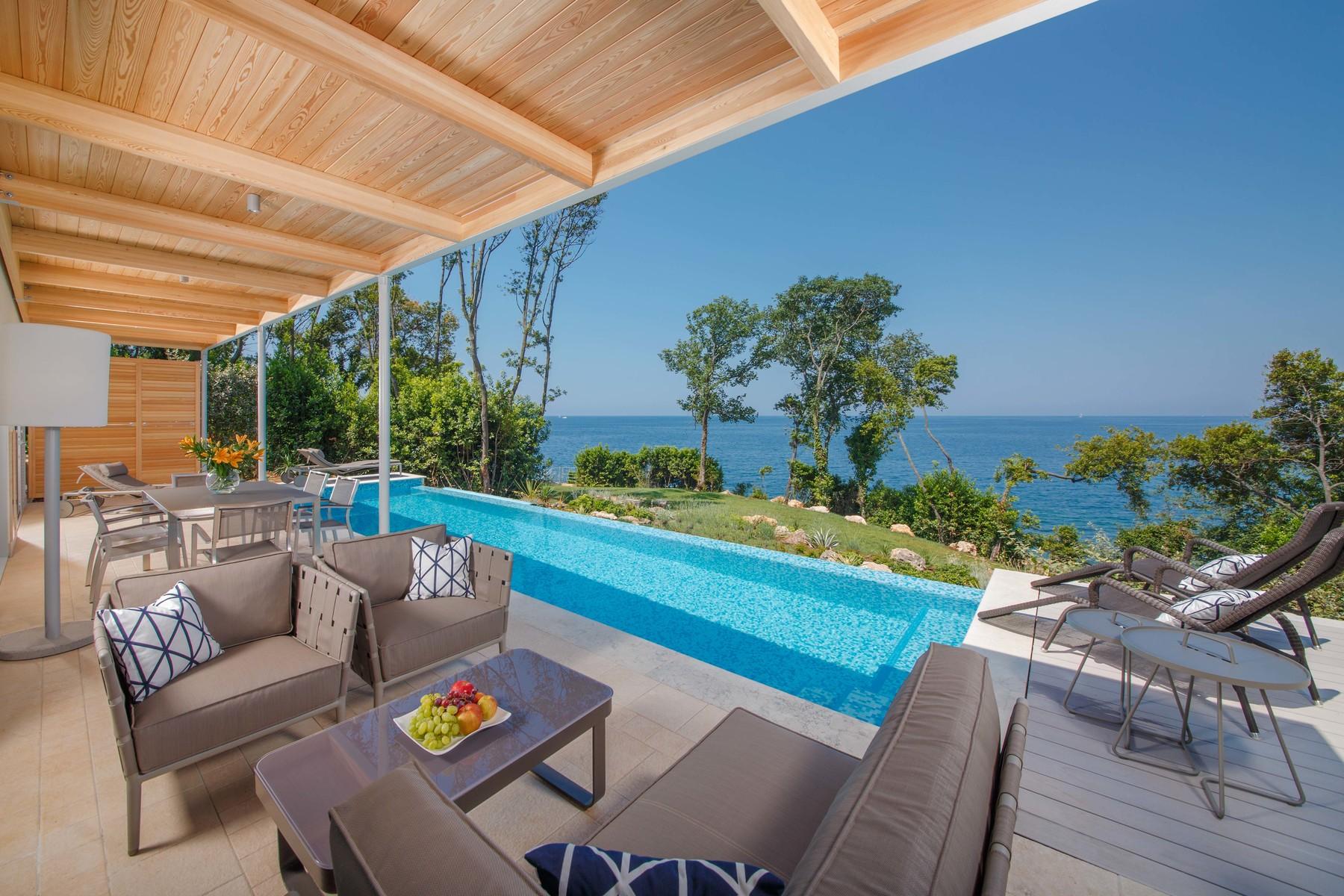 Isabella Island Resort Valamar Collection Villas 1