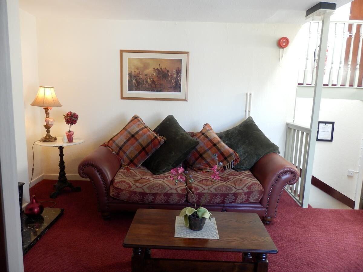 Admiral Blake Guesthouse 2