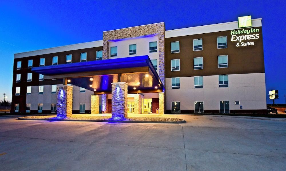 Holiday Inn Express & Suites PERRYVILLE I-55 by IHG 1