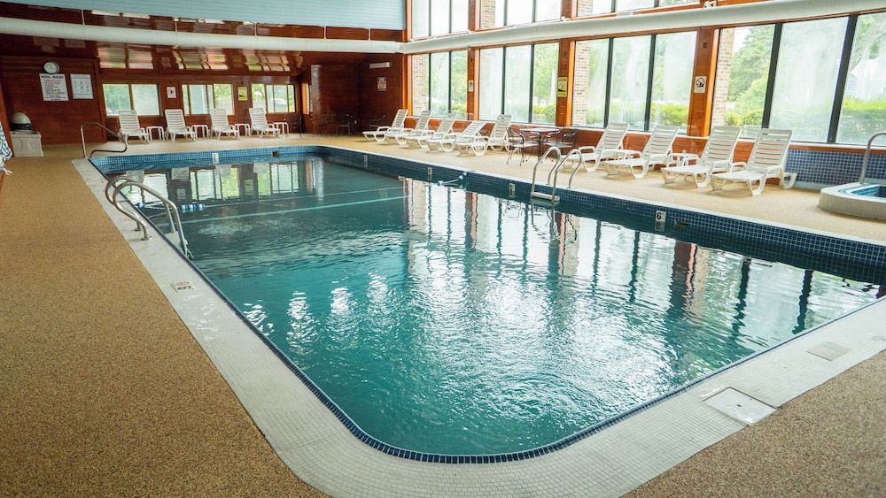 The Mariner Resort Cape Cod by The Red Collection 1