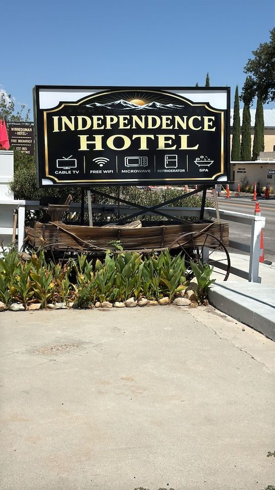 Independence Courthouse Motel 1