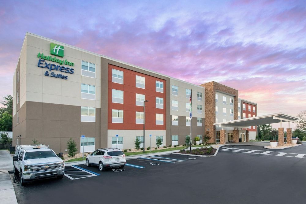 Holiday Inn Express & Suites WEST MELBOURNE by IHG 1