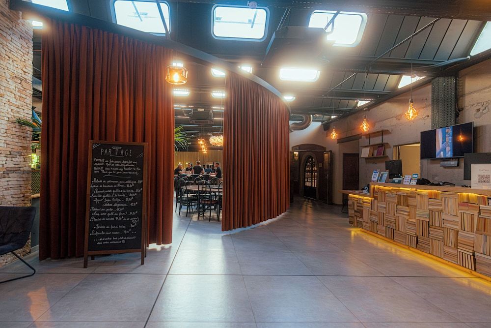 Logis Hotel NIMOTEL 2
