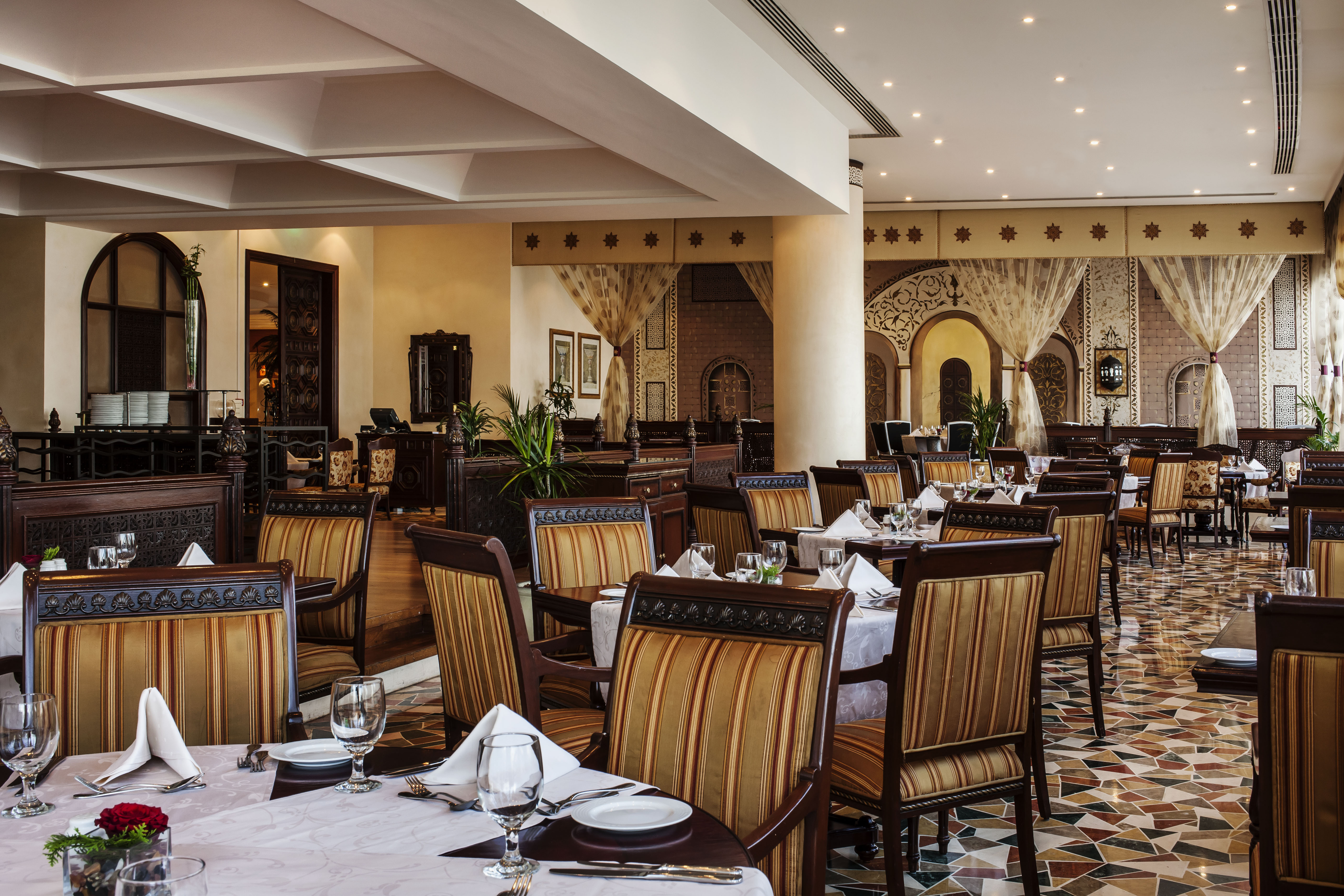 Corniche Hotel Sharjah 2
