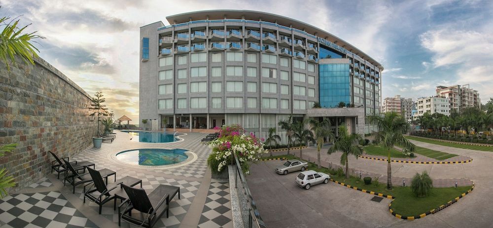 Ocean Paradise Hotel and Resort 1