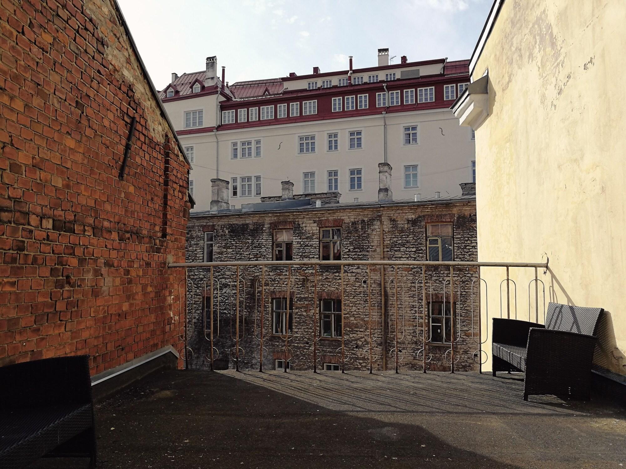 Imaginary Hostel 2