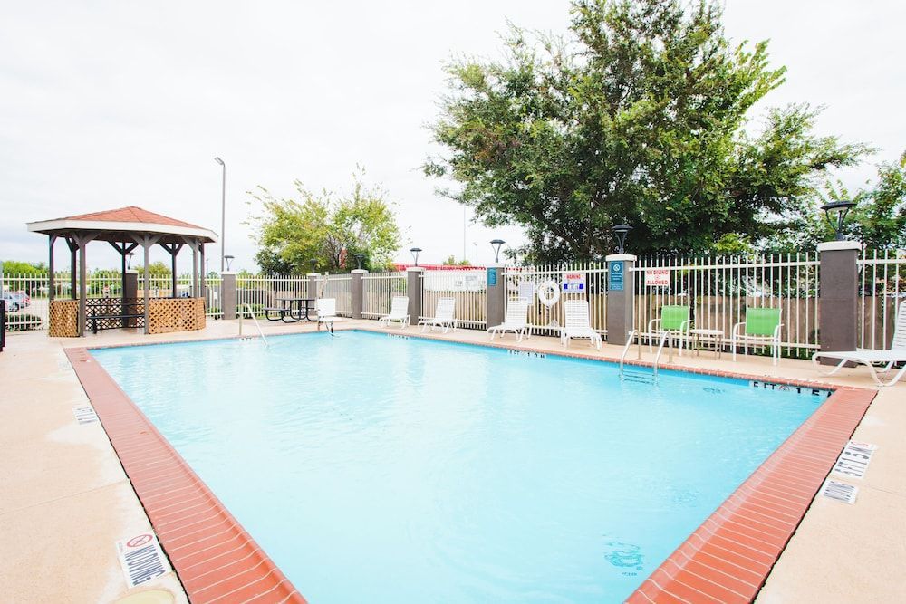 Palacio Royale Inn Boutique Katy 1