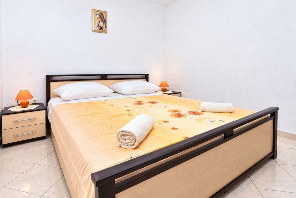 Apartments Kure 2