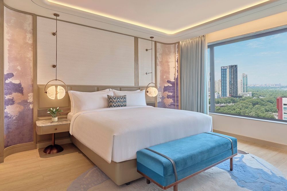 Athiva Pulse Navi Mumbai, Autograph Collection 2