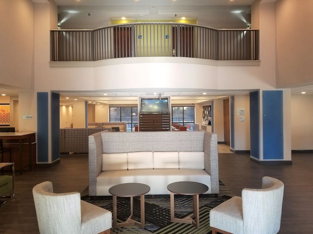 Holiday Inn Express COLUMBIA NE - FORT JACKSON by IHG 1