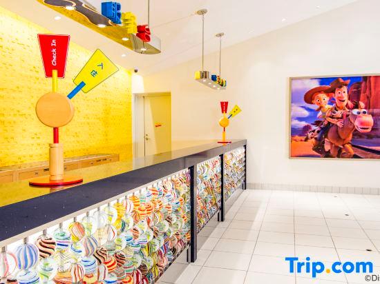 Toy Story Hotel 2