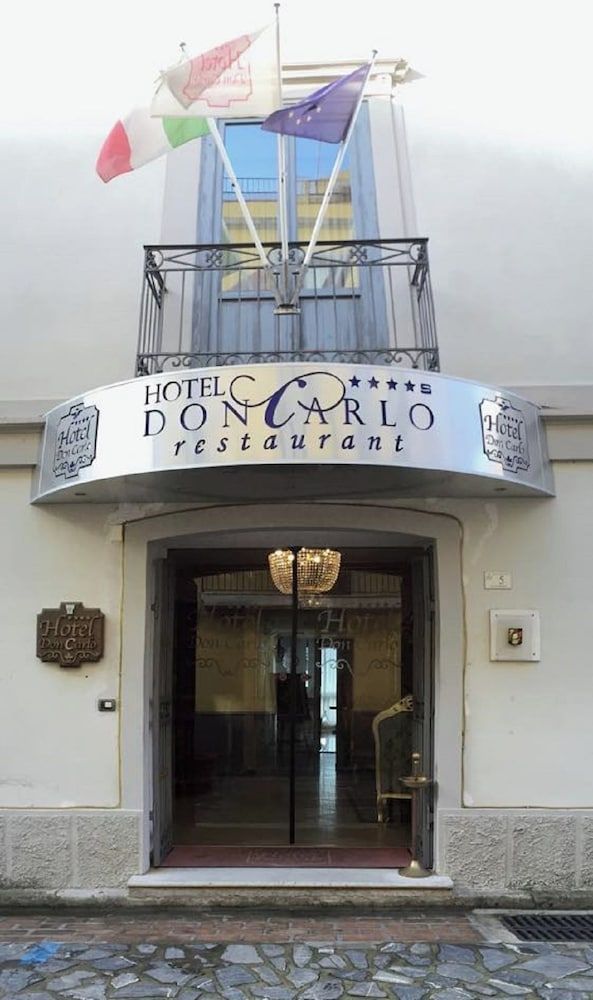 Hotel Don Carlo 4S 1