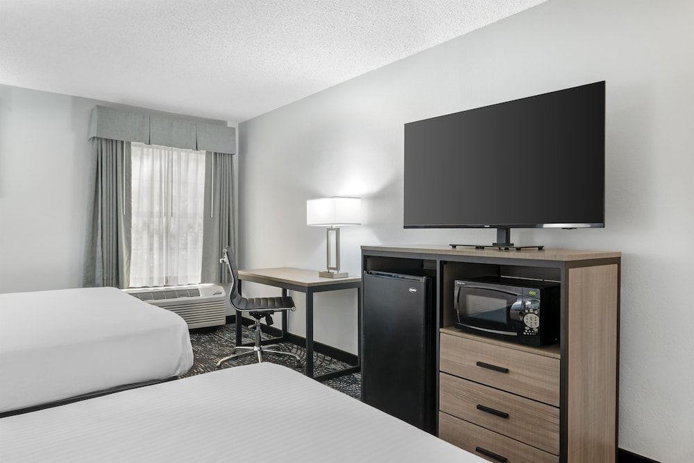 Best Western Hiram Inn and Suites 2