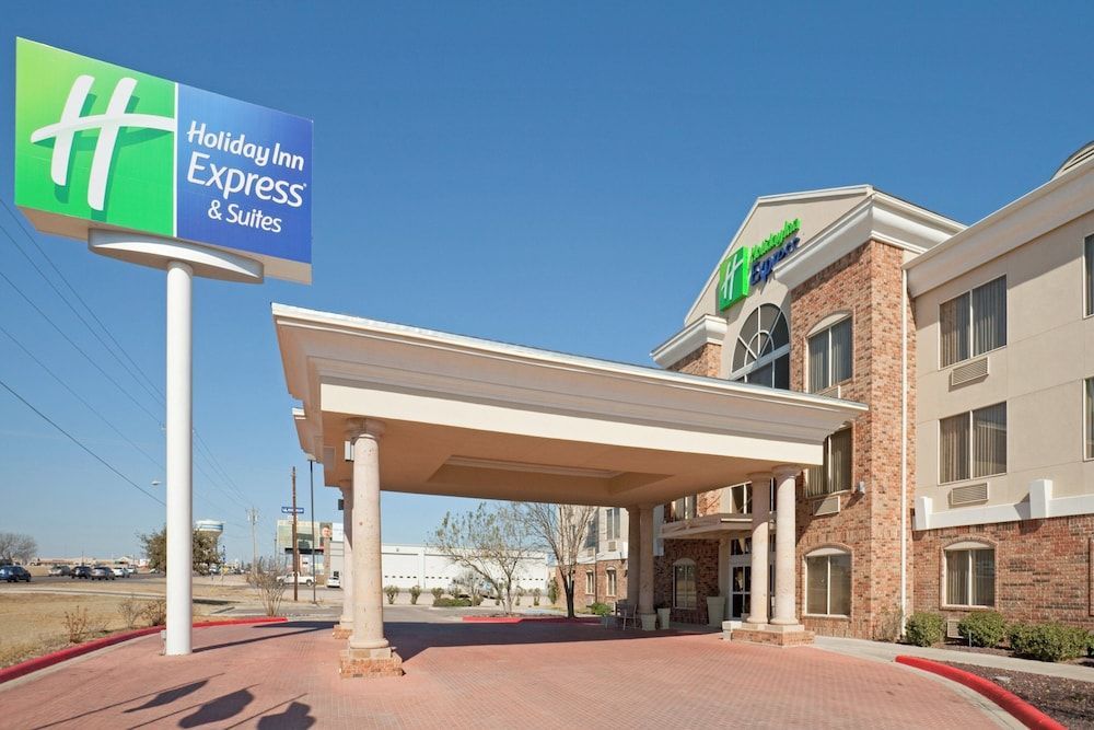 Holiday Inn Express & Suites EAGLE PASS by IHG 1
