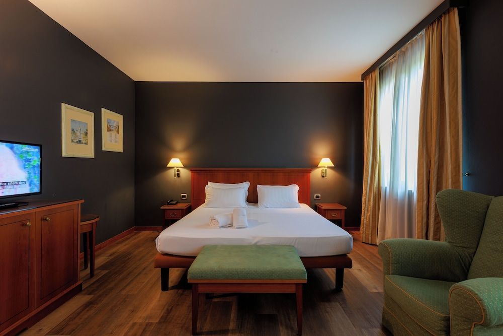 Hotel Excelsior Magenta 1