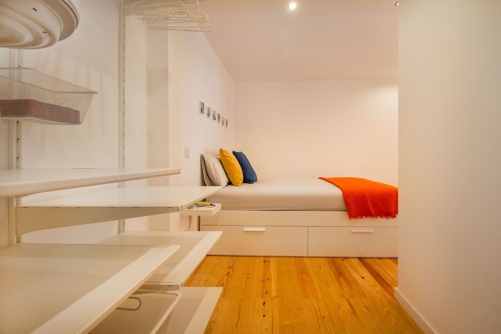 Bica Historical Tram Apartment 2