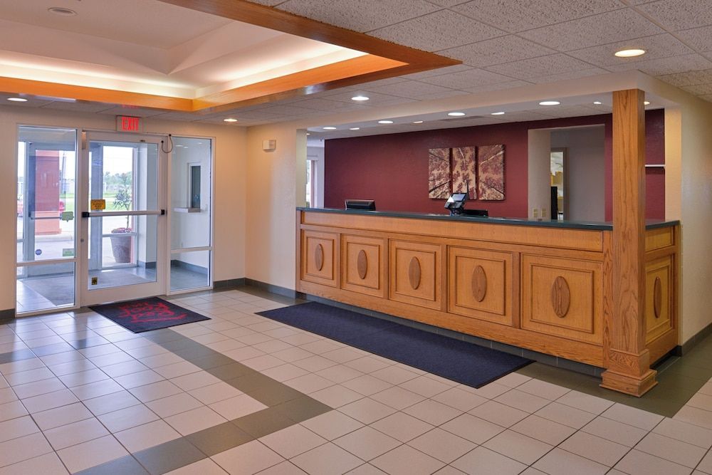 Red Roof Inn Clyde 2