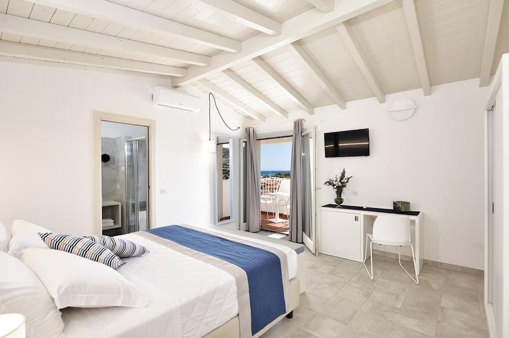 Piccolo Hotel 2