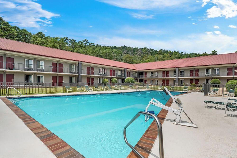 Red Roof Inn Hot Springs 1