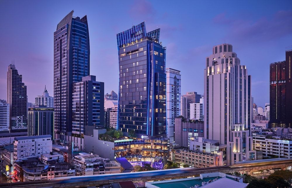 Hyatt Regency Bangkok Sukhumvit 1