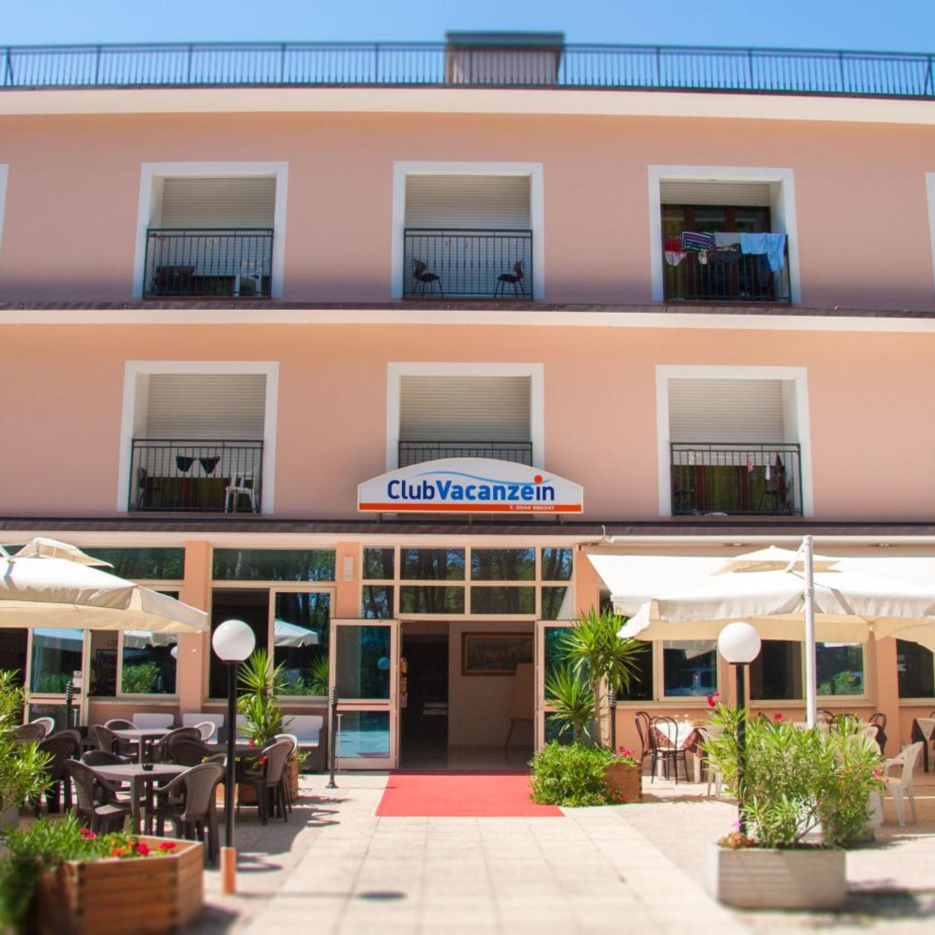 Hotel Club Vacanze In 1
