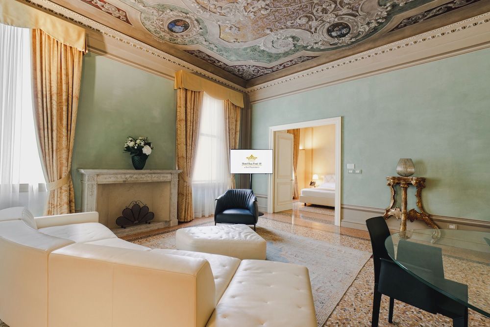 Hotel Rua Frati 48 in San Francesco 1
